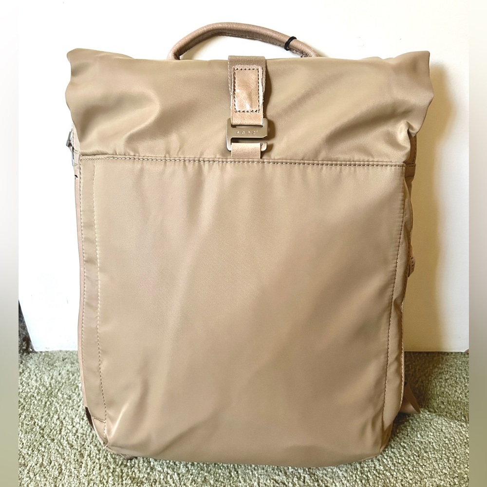 NWT Senz Sam commute laptop travel backpack cafe latte